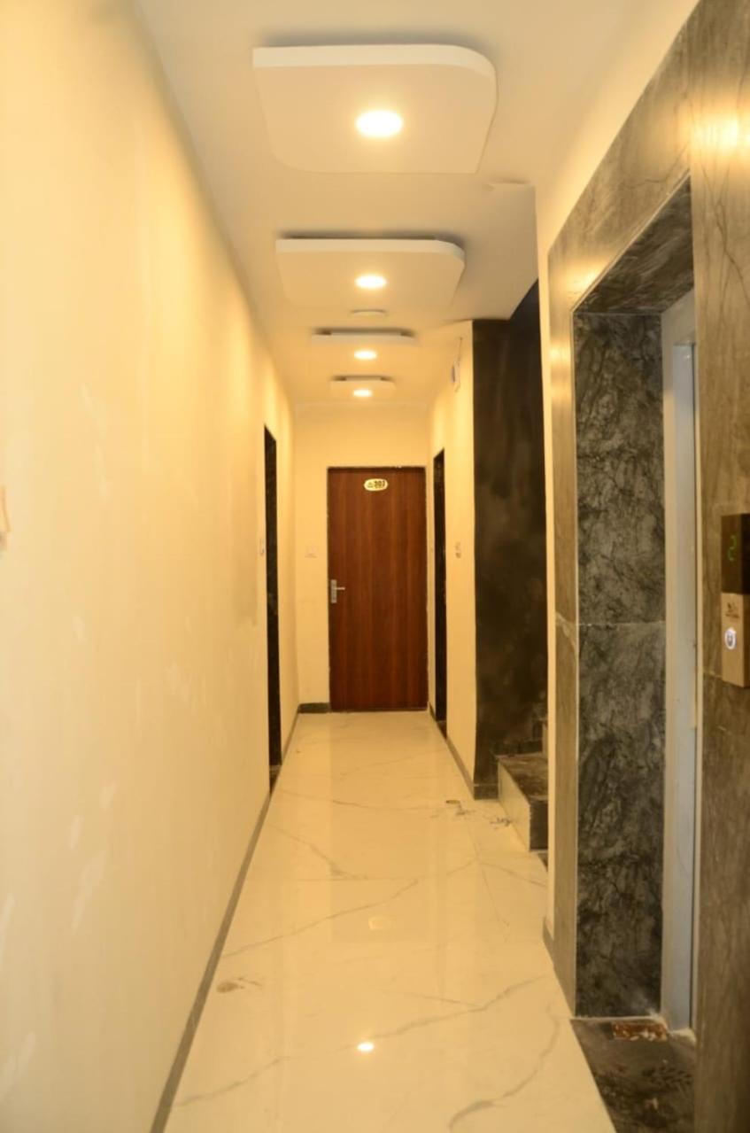 Hotel Vedicvista Indaur Kültér fotó